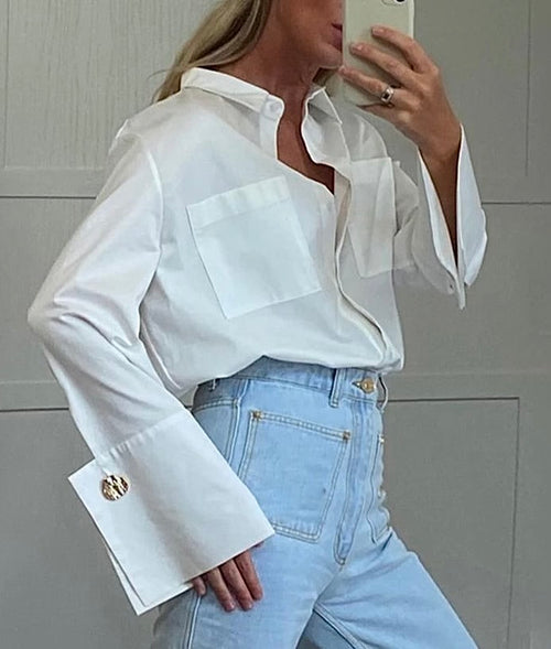 Chemise à bouton doré