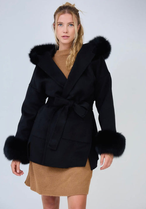Manteau en cachemire et fourrure de renard noir