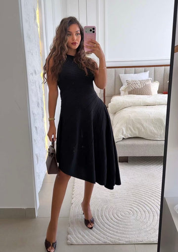 Robe Dark-Glam asymétrique