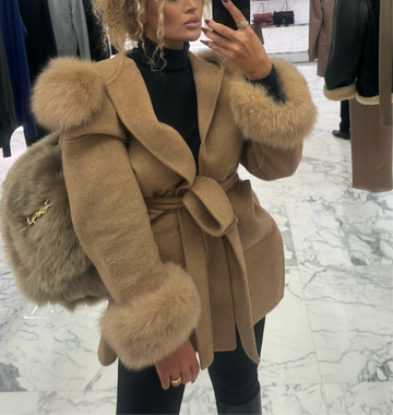 Manteau en cachemire et vraie fourrure camel