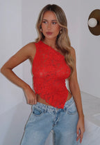 Top en dentelle rouge